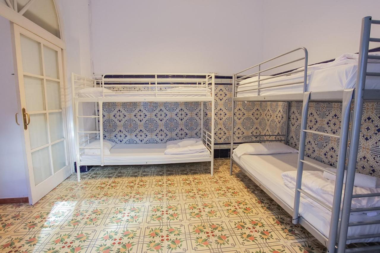 Bbtk Bed And Bike Hotel Málaga Eksteriør billede