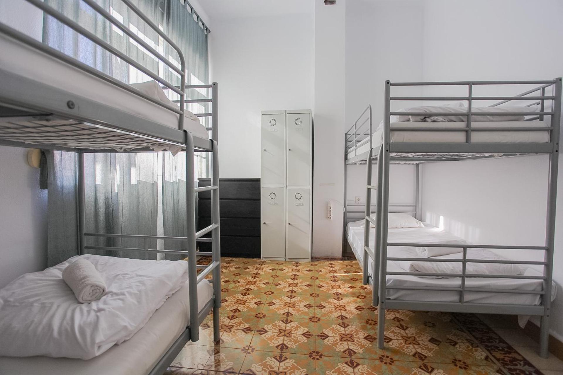 Bbtk Bed And Bike Hotel Málaga Eksteriør billede